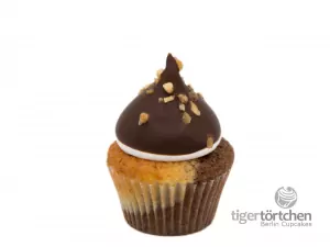 Marmor-Kirsch Cupcake & luftige Schoko-Krokant Haube Berlin Cupcakes