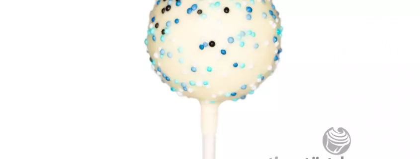 Cake-Pop Schoko Kuchen mit Weißer Schokoladenhülle