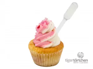 20_Logo_CT_Erdbeer-daiquiri Vanille Cupcake & Vanille-Erdbeer Topping mit Raum Infusion Cuptail Berlin