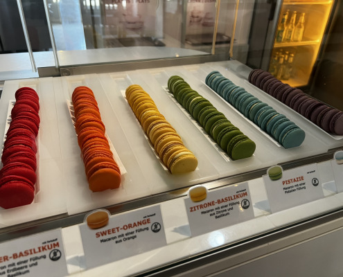 Pride_Macarons-Auswahl Auswahl der Pride Macarons